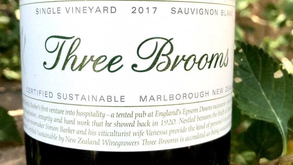 Three Brooms Red Wine Cats