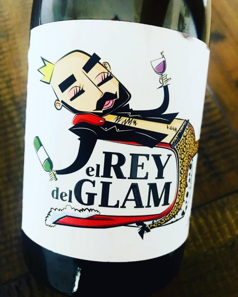 El Rey del Glam wine bottle label. 